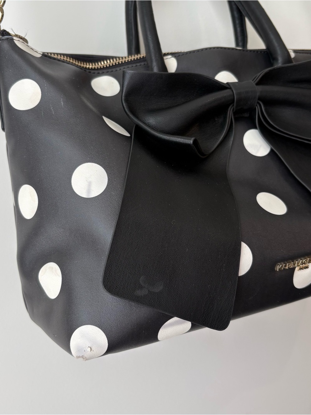 Karl Lagerfeld Purse π€π€ - Picture 3 of 7